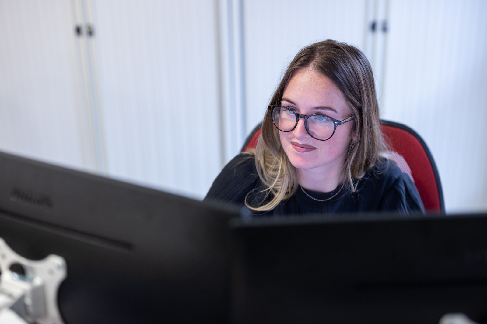 Female lawyer on a computer