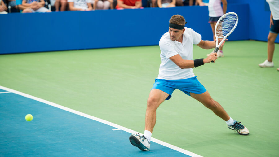 Tennis player, playing tennis